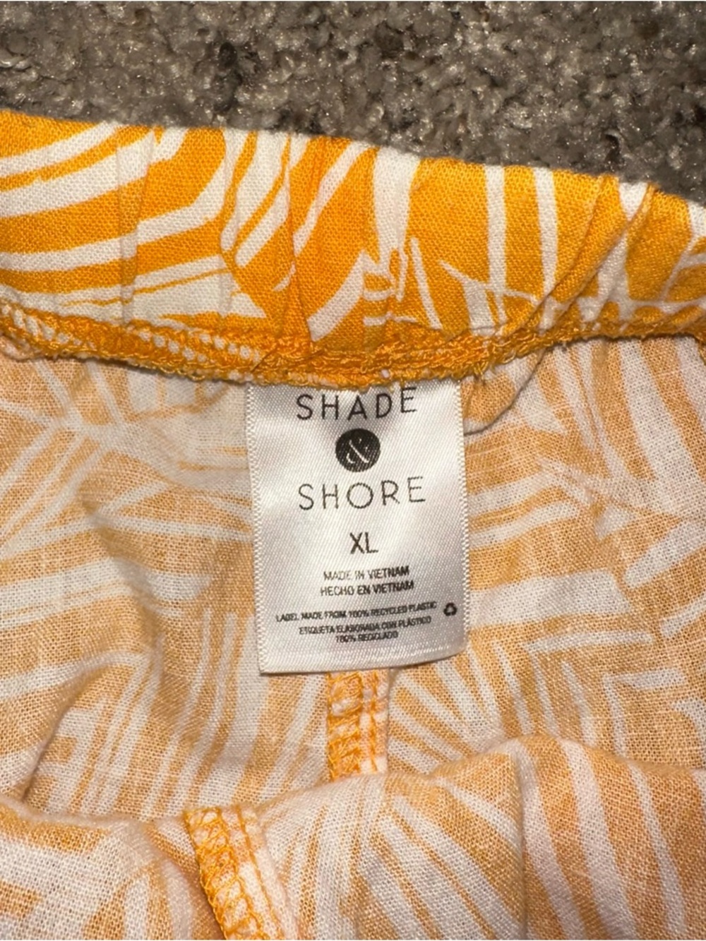 Shade & Shore Yellow Palm-Print Lounge Set - Picture 5 of 6